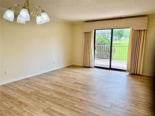 190 Cottage Grove Avenue SE 108, Cedar Rapids, IA 52403