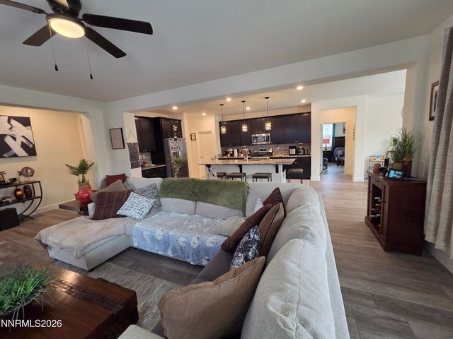 1241 Alfalfa Drive, Sparks, NV 89436