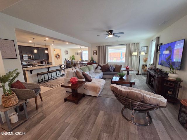 1241 Alfalfa Drive, Sparks, NV 89436