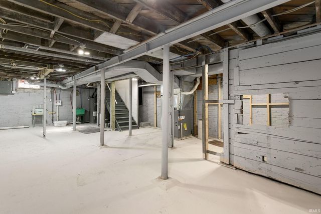 1321 N Brookfield Street, South Bend, IN 46628