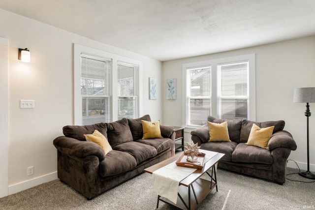 1321 N Brookfield Street, South Bend, IN 46628