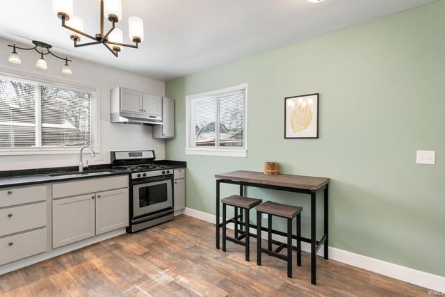 1321 N Brookfield Street, South Bend, IN 46628