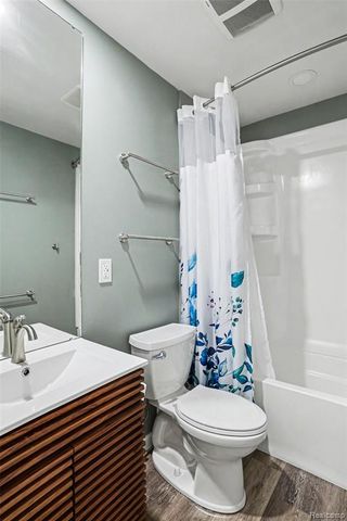 4871 Broomfield Way, Lake Orion, MI 48359
