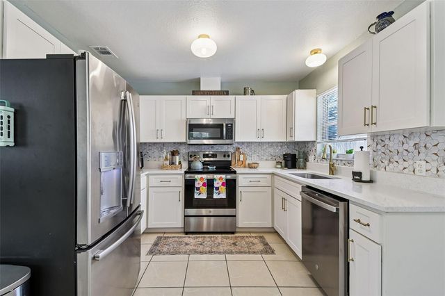 215 BRADBURY AVENUE, Oak Hill, FL 32759