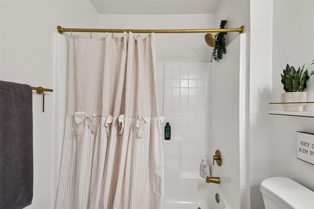 215 BRADBURY AVENUE, Oak Hill, FL 32759