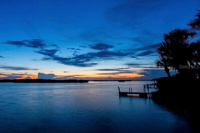 215 BRADBURY AVENUE, Oak Hill, FL 32759