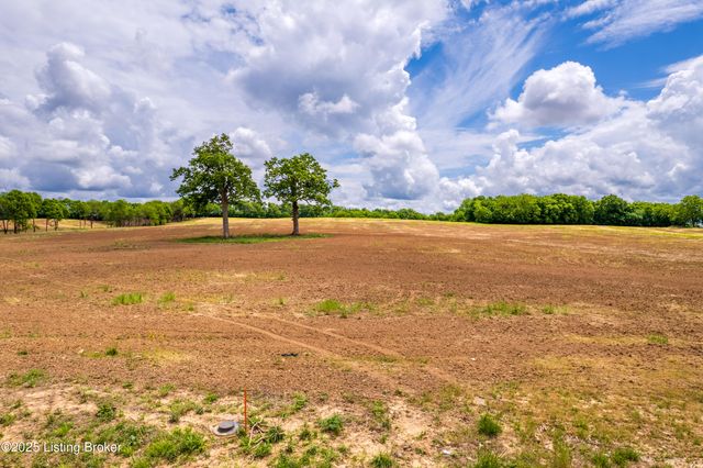 2118 Old Finchville Rd, Shelbyville, KY 40065