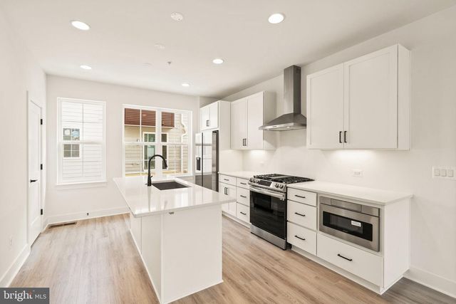 7381 OLD AIRFIELD LN, Falls Church, VA 22042