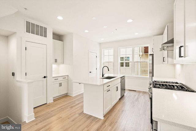 7381 OLD AIRFIELD LN, Falls Church, VA 22042