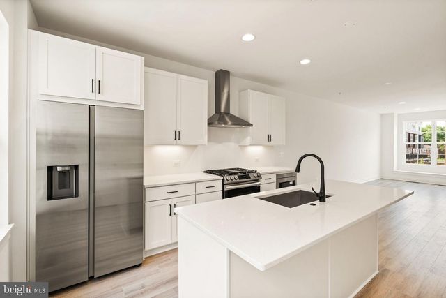 7381 OLD AIRFIELD LN, Falls Church, VA 22042