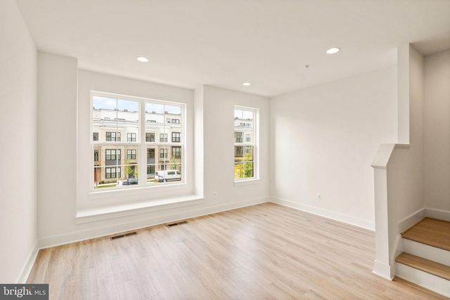 7381 OLD AIRFIELD LN, Falls Church, VA 22042