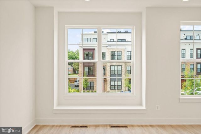 7381 OLD AIRFIELD LN, Falls Church, VA 22042