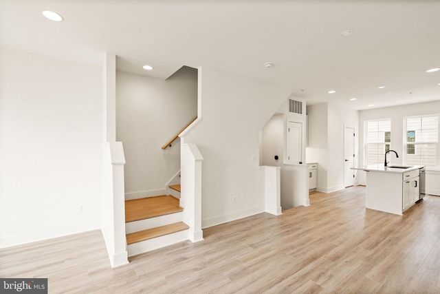 7381 OLD AIRFIELD LN, Falls Church, VA 22042