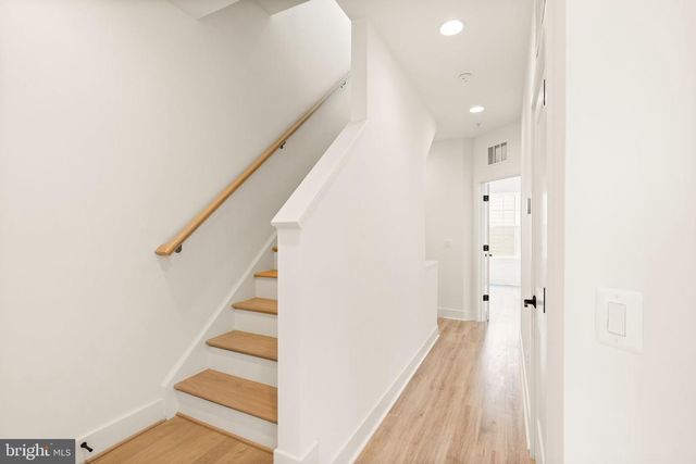 7381 OLD AIRFIELD LN, Falls Church, VA 22042