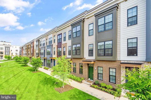 7381 OLD AIRFIELD LN, Falls Church, VA 22042