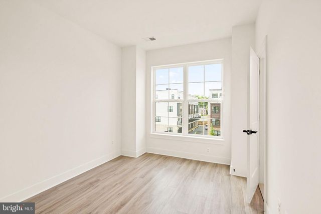 7381 OLD AIRFIELD LN, Falls Church, VA 22042