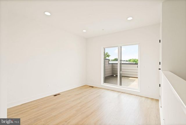 7381 OLD AIRFIELD LN, Falls Church, VA 22042