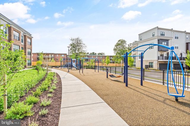 7381 OLD AIRFIELD LN, Falls Church, VA 22042
