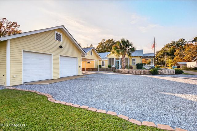 134 Keller Street, Bay Saint Louis, MS 39520