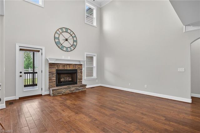 3439 Grandview Crossing Lane, Pfafftown, NC 27040