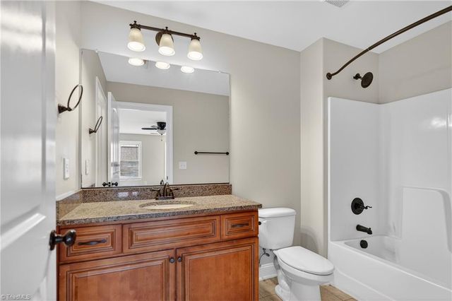 3439 Grandview Crossing Lane, Pfafftown, NC 27040