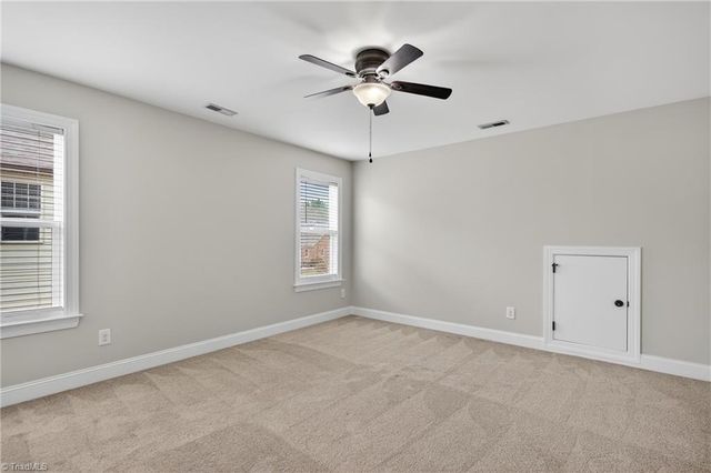 3439 Grandview Crossing Lane, Pfafftown, NC 27040