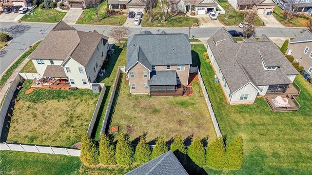 3439 Grandview Crossing Lane, Pfafftown, NC 27040