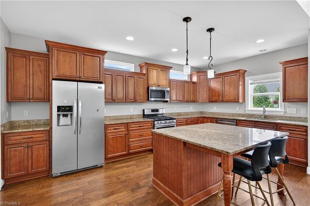 3439 Grandview Crossing Lane, Pfafftown, NC 27040