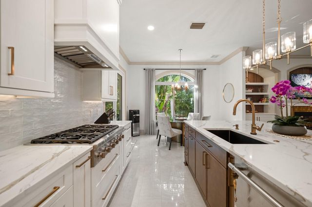 3 FORMOSA AVENUE, Tampa, FL 33606