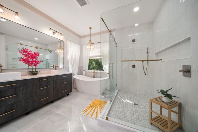 3 FORMOSA AVENUE, Tampa, FL 33606