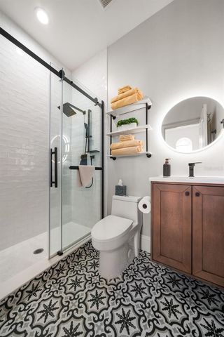 3 FORMOSA AVENUE, Tampa, FL 33606