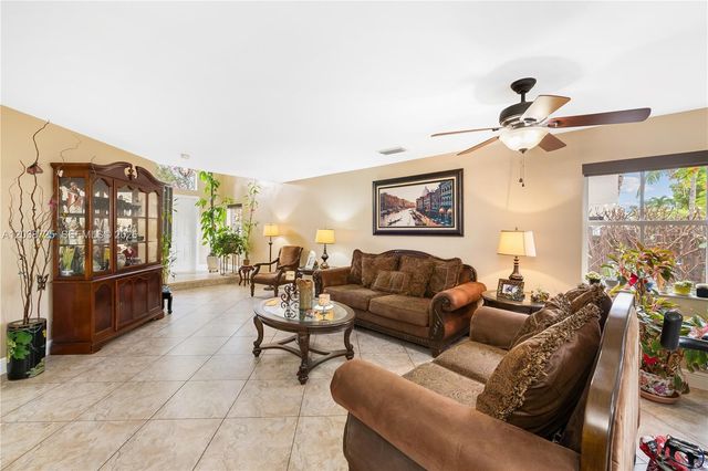 2021 Barcelona Ter, Margate, FL 33063
