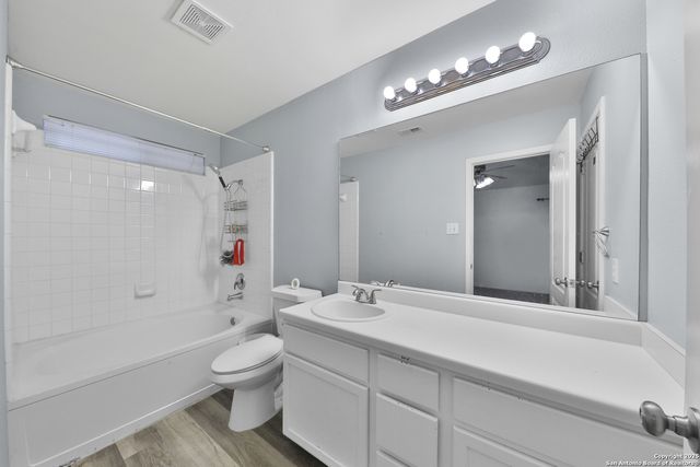 1427 DIAMOND BLF, San Antonio, TX 78251
