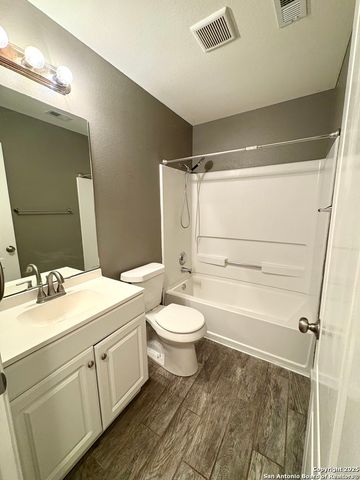 1427 DIAMOND BLF, San Antonio, TX 78251