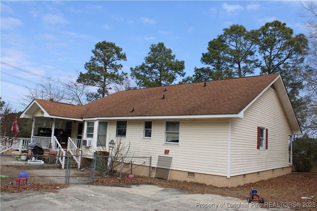 2333 Lake Upchurch Drive, Parkton, NC 28371