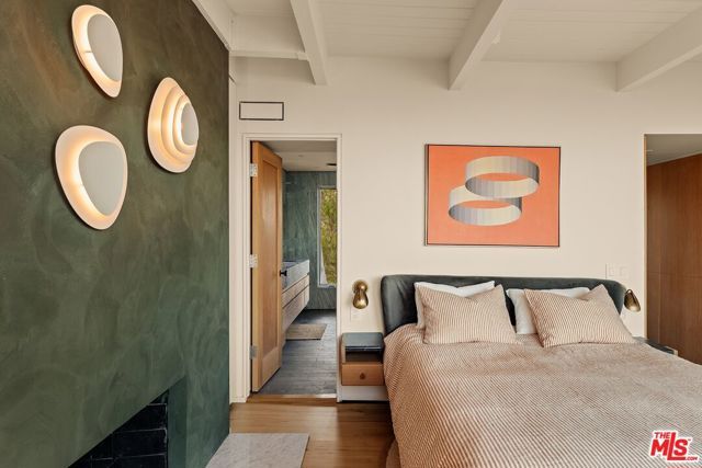 8937 Appian Way, Los Angeles, CA 90046