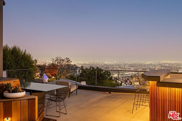 8937 Appian Way, Los Angeles, CA 90046