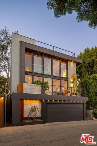 8937 Appian Way, Los Angeles, CA 90046