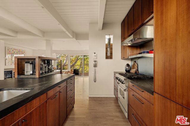 8937 Appian Way, Los Angeles, CA 90046