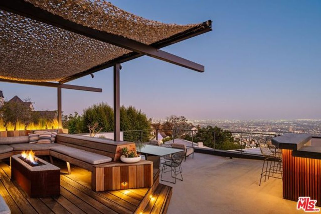8937 Appian Way, Los Angeles, CA 90046