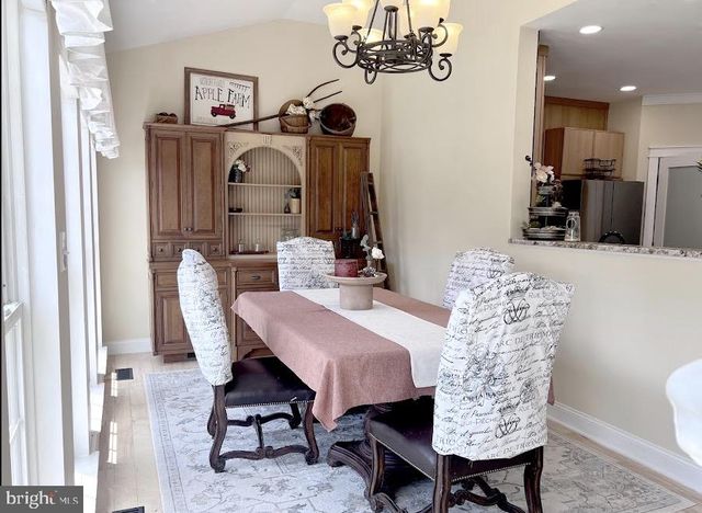 383 EL VISTA DR, Hanover, PA 17331