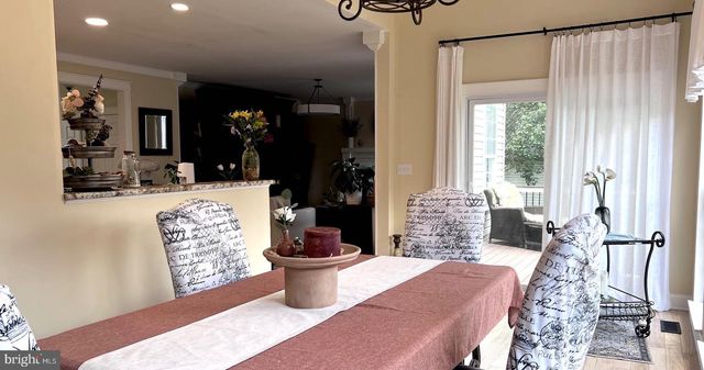 383 EL VISTA DR, Hanover, PA 17331