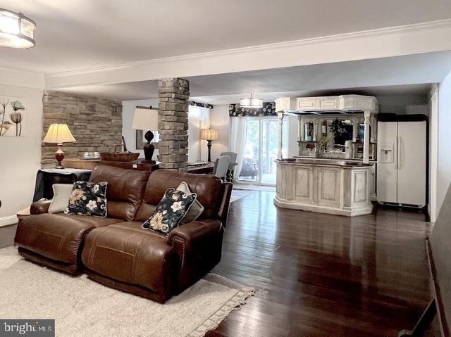 383 EL VISTA DR, Hanover, PA 17331