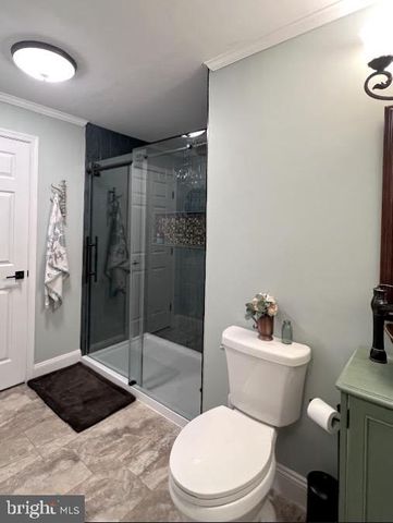 383 EL VISTA DR, Hanover, PA 17331