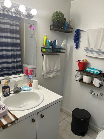 17901 NW 68th Avenue T101, Hialeah, FL 33015