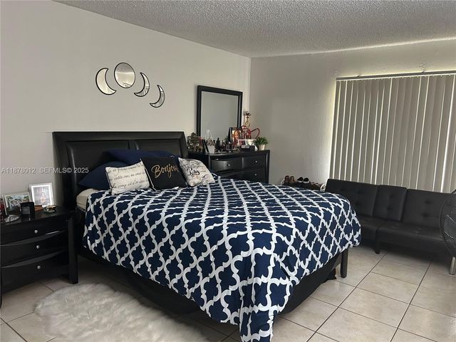 17901 NW 68th Avenue T101, Hialeah, FL 33015