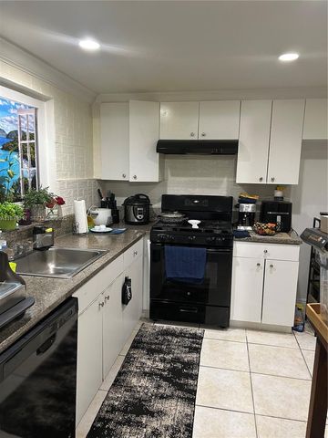 17901 NW 68th Avenue T101, Hialeah, FL 33015