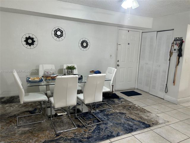 17901 NW 68th Avenue T101, Hialeah, FL 33015