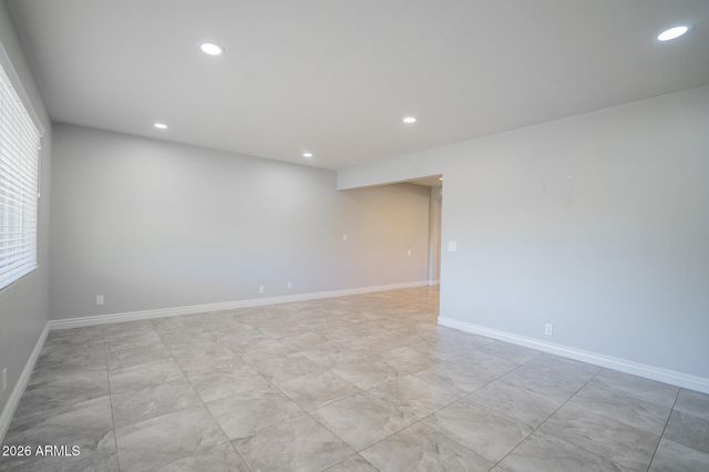 1008 E Citrus Way, Phoenix, AZ 85014