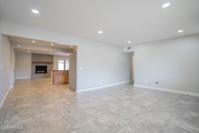 1008 E Citrus Way, Phoenix, AZ 85014